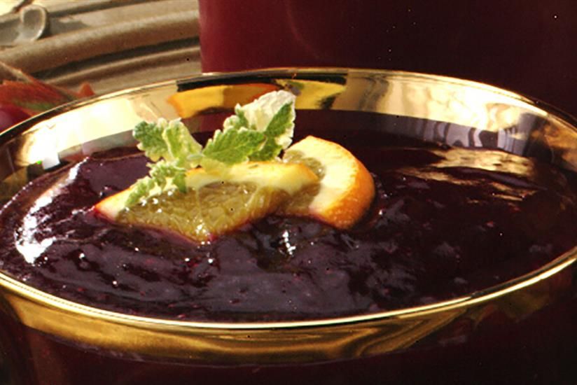 Homemade_Jellied_Cranberry_Sau