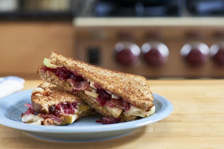Cranberry, Apple and Bacon Grilled Cheese