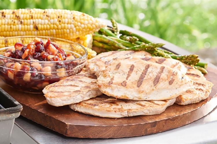 Grilled Turkey Cutlets with Spicy Cranberry Chutney